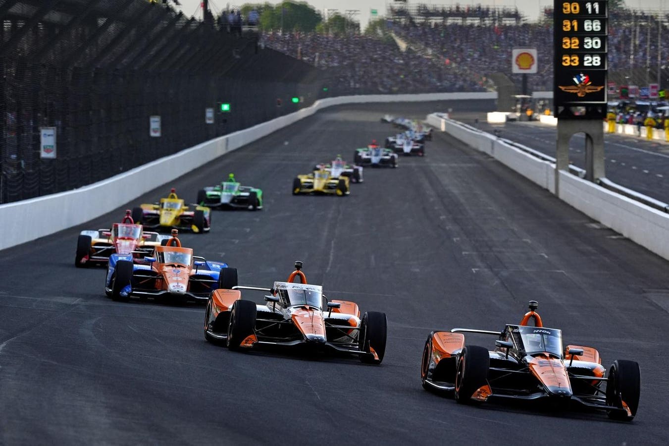 As the 2025 racing season approaches, both NASCAR and IndyCar are finalizing their schedules, raising concerns about NASCAR facing a scheduling conflict with IndyCar next year? Here’s The Full Details You Need To Know…👇👇