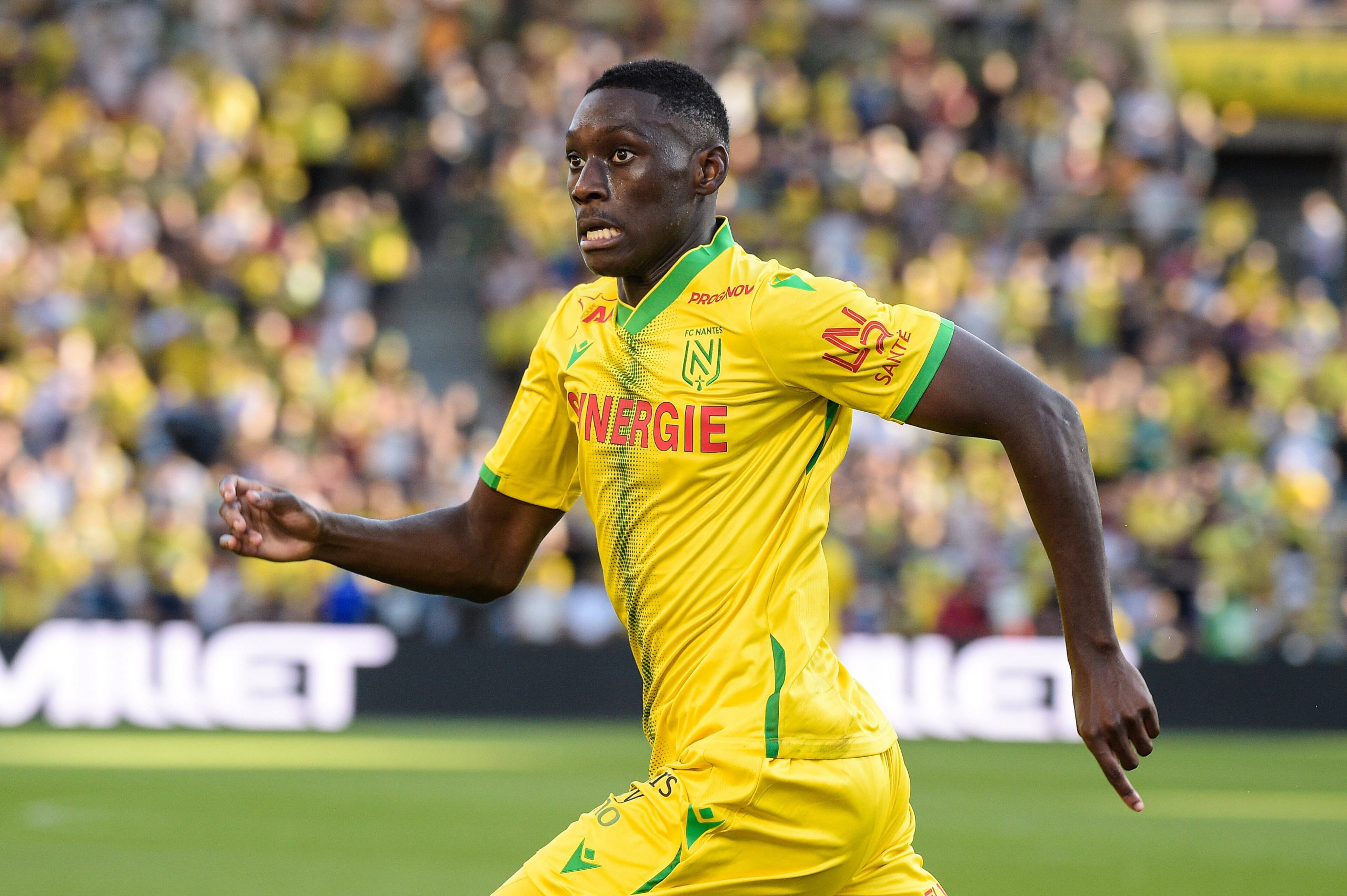 Triste nouvelle !!! Un joueur clé du FC NANTES est décédé il y a quelques minutes dans un accident de voiture… C’EST VRAIMENT TRISTE…