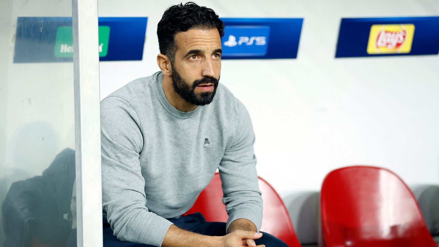 WELCOME TO FCSB COACHING HOOD!!! Manchester United head coach Ruben Amorim Set To Replace Elias Charalambous… HERE’S CHARALAMBOUS SIDE OF THE STORY…👇👇