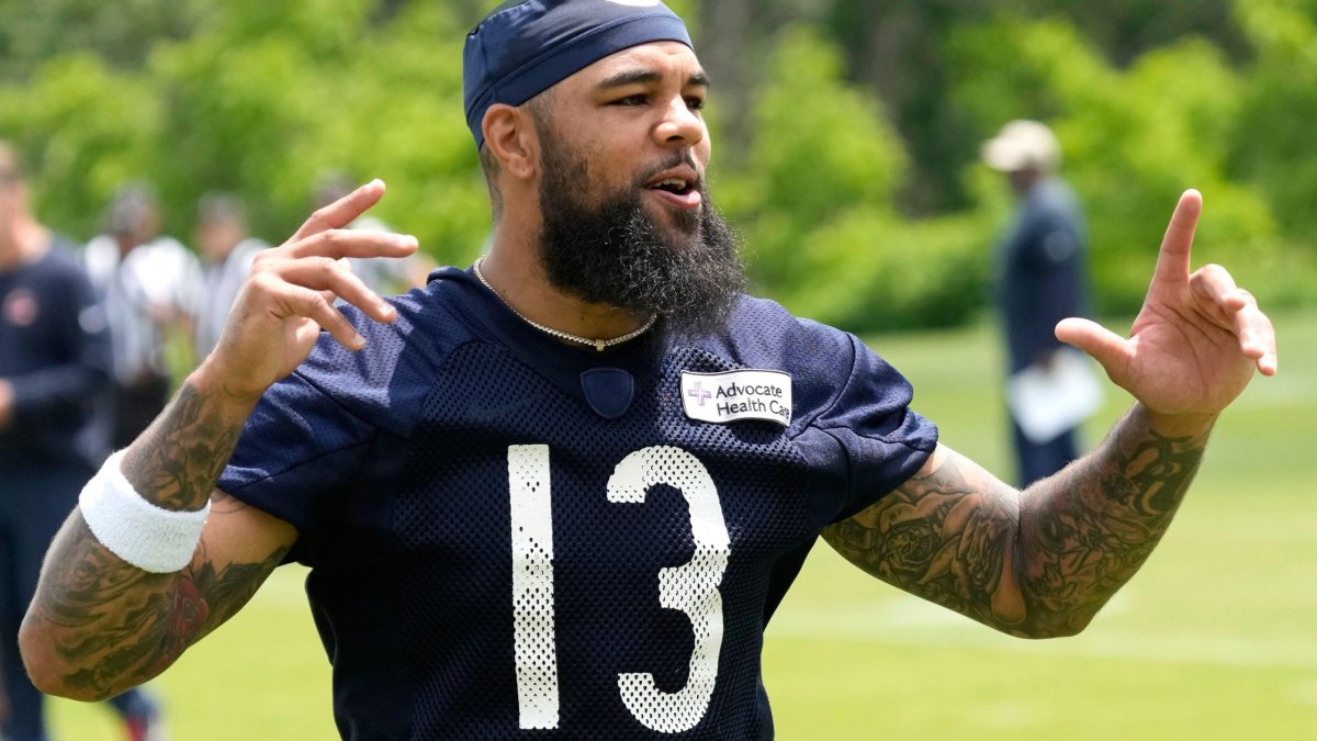 Keenan Allen Terminates His Contract With The Bears And Declared Leaving In 2025 To Play as QB In ….. Check Full Details….