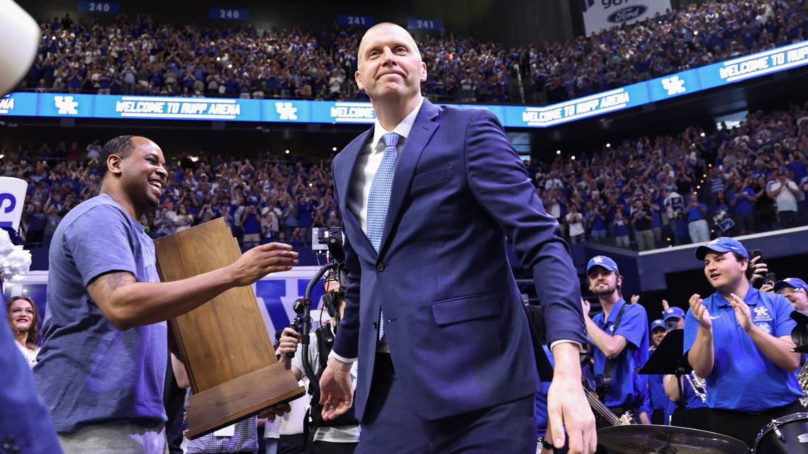 BREAKING NEWS: Mark Pope sign a Huge deal with elite company, something only Adolph Rupp has done at Kentucky And Even….. Read More…..