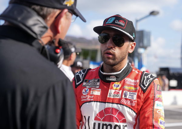 NASCAR President Steve Phelps announced the suspension of Chase Elliott from the 2025 NASCAR Series Championship. This decision, effective immediately, has sparked a flurry of reactions from fans, fellow drivers, and industry experts alike… FULL DETAILS…👇👇