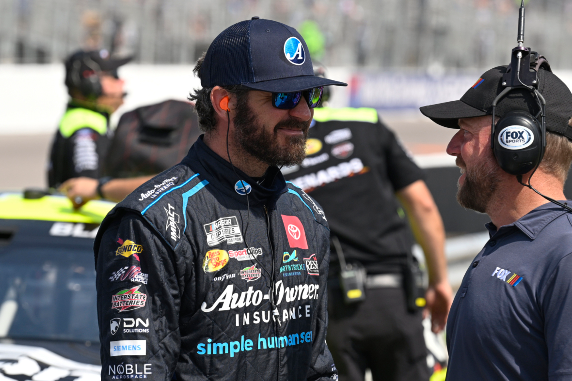 IN AN EXCITING Development For The world of motorsports, former NASCAR Cup Series champion Martin Truex Jr. has confirmed his full-time return to NASCAR for the 2025 season, but this time in a completely new role. Truex, who retired from full-time racing after the 2023 season, will be returning not as a driver but as a co-owner of a NASCAR team…… FULL DETAILS ⬇️⬇️