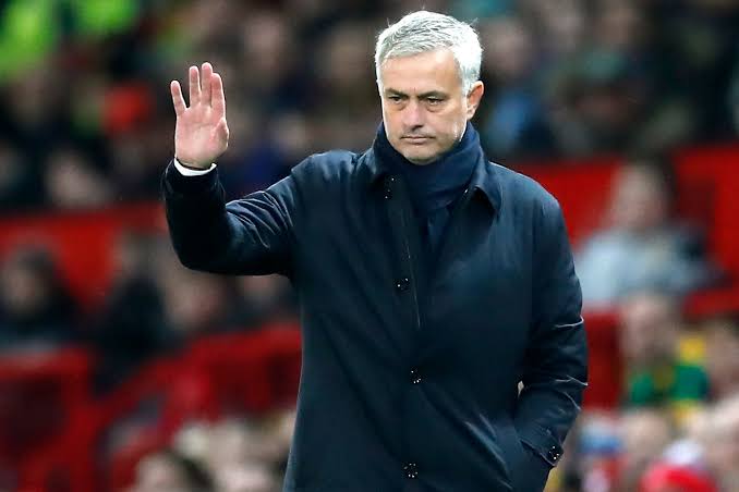 BUONE NOTIZIE: “La Roma di José Mourinho Riceve un Cruciale Impulso nella Corsa per un Posto in Europa”