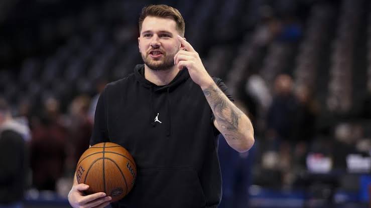 URADNO: Luka Dončić se razhaja z Lakersi po porazu proti Hornets