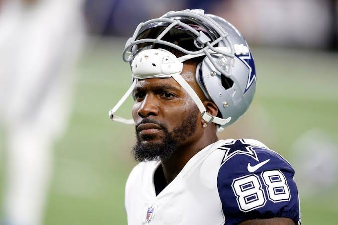 HE IS BACK: Manager Dallas Cowboys Announces the return of WR Dez Bryant today…read more