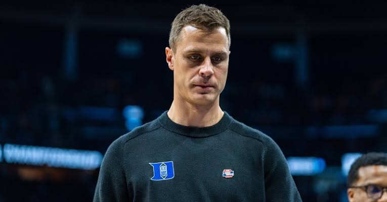 Shocking Resignation: Jon Scheyer Steps Down as Head Coach of Duke Blue Devils…