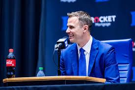 Breaking News: Jon Scheyer, The Powerhouse Coach Behind The Duke Blue Devils , Has Just Been Crowned The 2025 Naismith Coach of the Year – and She’s Walking Away With A Jaw-Dropping $9.7 million! The Award, One Of The Most Prestigious In College Basketball And……….