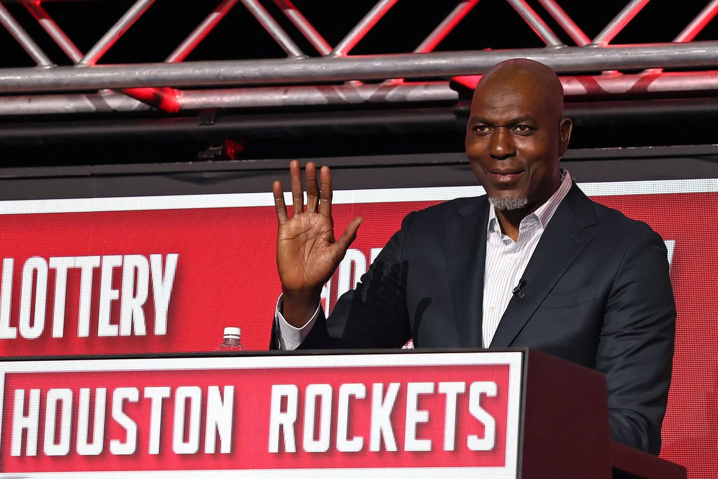 ESPN REPORT: Louisville Cardinals Basketball Head Coach Pat Kelsey, Who Recently Signed a $65M NIL Deal, Rejects a historic Nil Deal of $105M Offer from Kentucky Wildcats: ‘My Loyalty Lies with Louisville Cardinals…