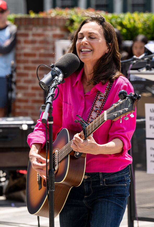 Prominent Artist Susanna Hoffs Reportedly Hospitalized in Critical Condition — Cause Unknown, Future Uncertain for Our Star