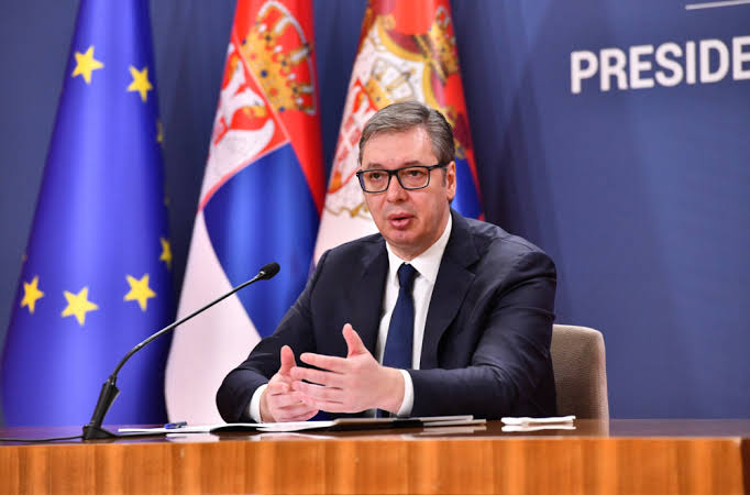 Predsednik Srbije obznanio iznenadnu smrt svoje voljene supruge, izazivajući šok i saosećanje širom zemlje